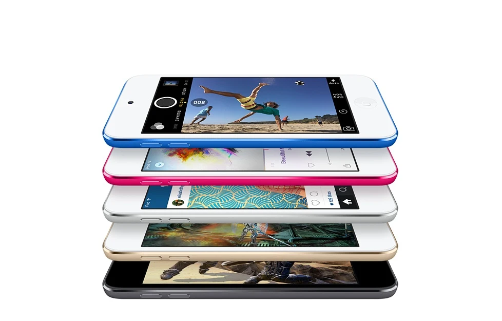 Apple iPod touch 32 ГБ MP4 плеер молния встроенная камера серебро наушники в комплекте |