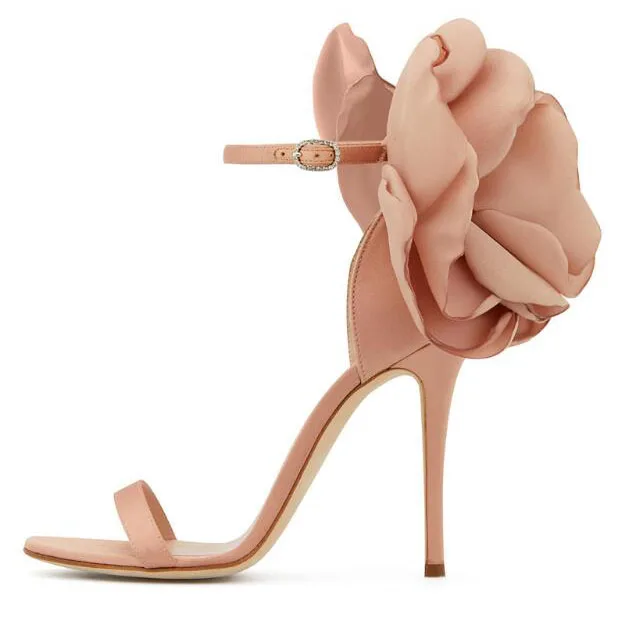 2019 с Сатиновыми оборками напоминающими цветок сандалии на ремнях каблуке