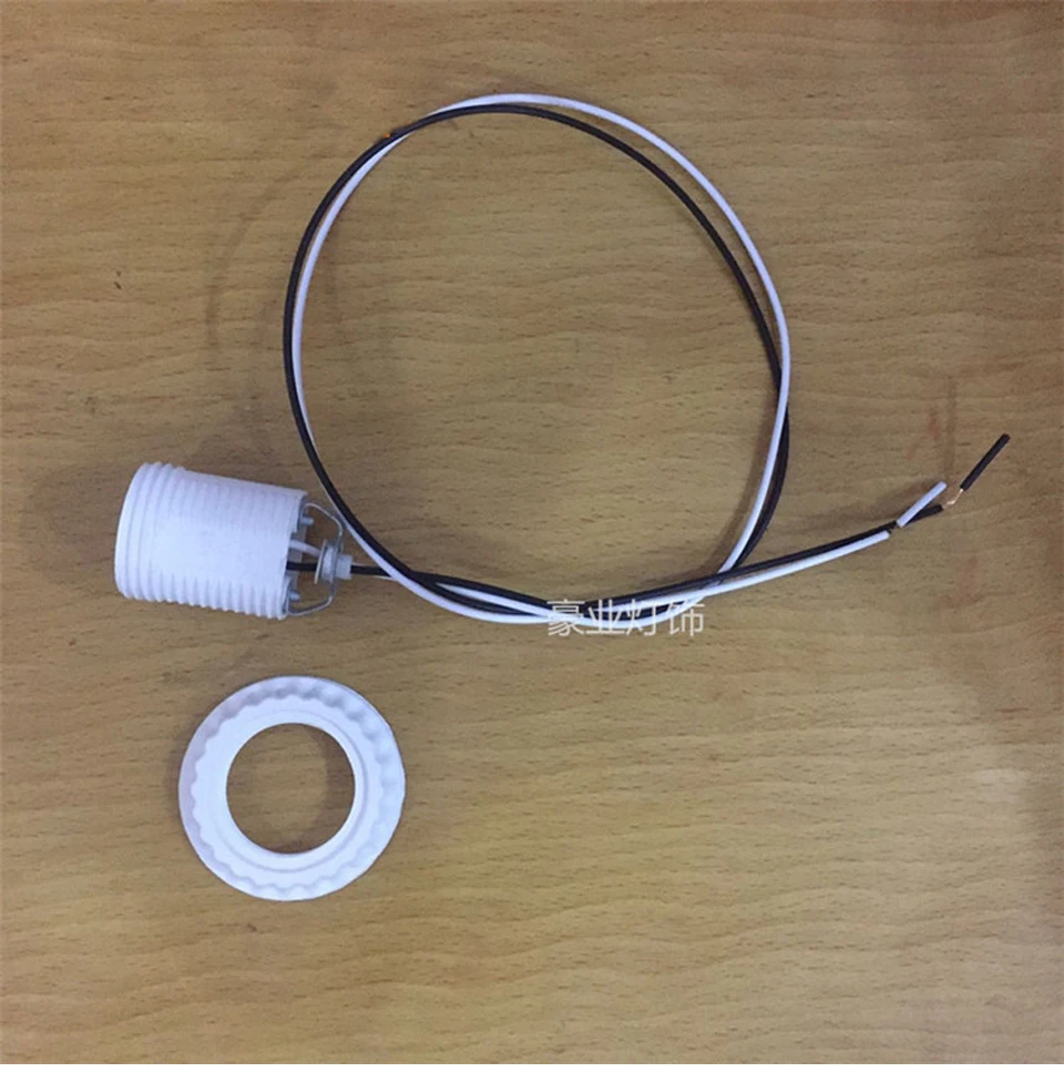 Патроны E27 Пластиковые с винтовым отверстием держатель лампы полными зубьями и