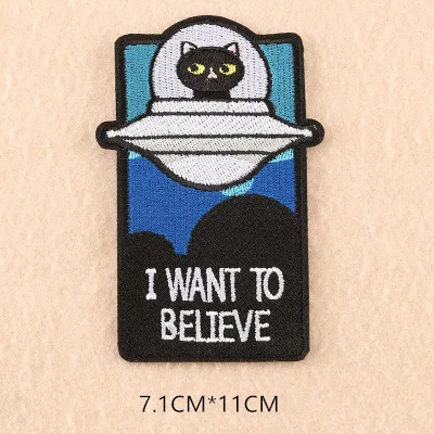1pcs Space Universe UFO parches Embroidered Iron on Patches for Clothing DIY Motif Stripes Clothes Stickers The aliens Badges - Цвет: ZU03-2