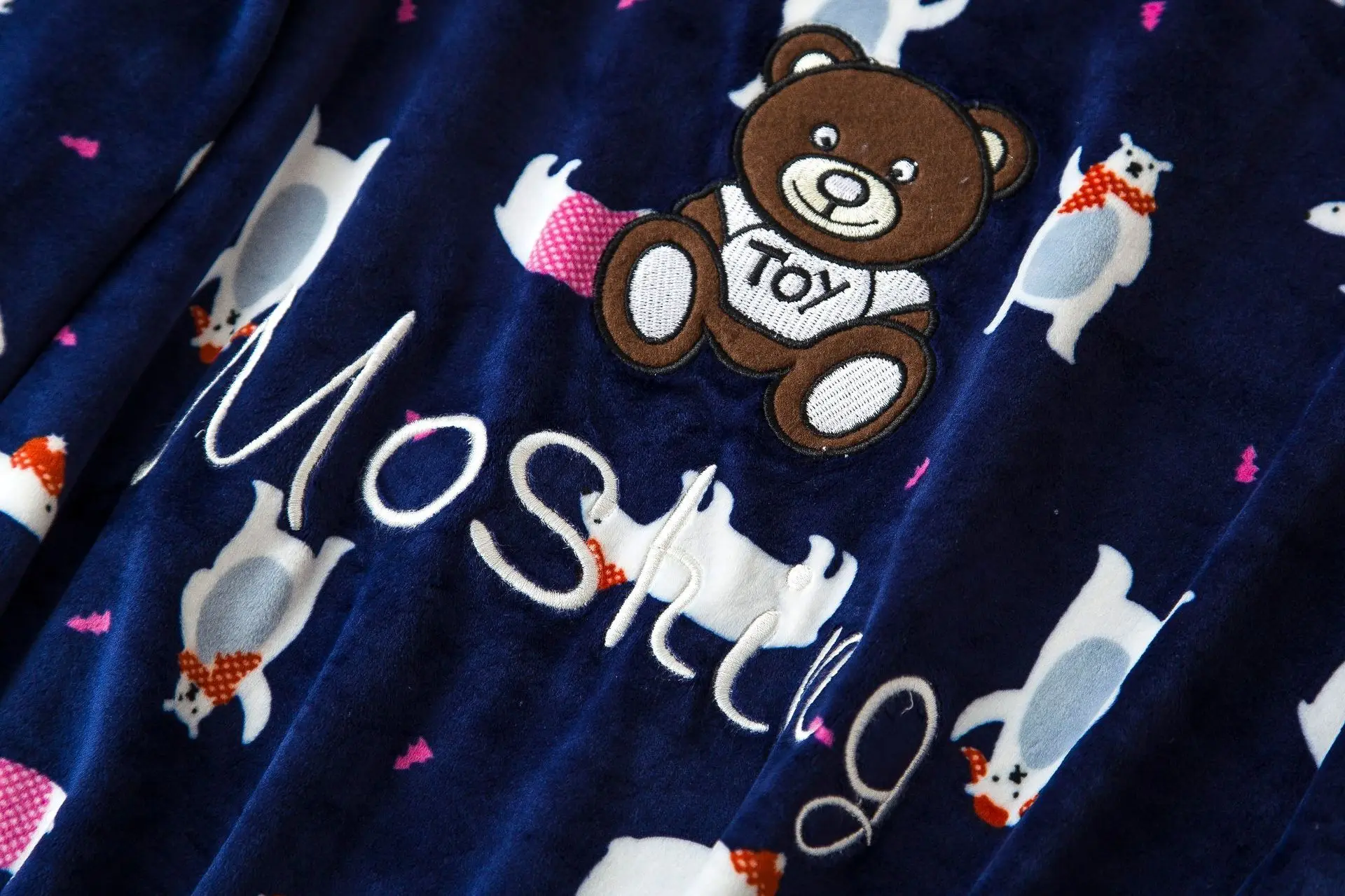 Бархатный пижамный комплект кораллового цвета! Теплые и удобные мягкие!