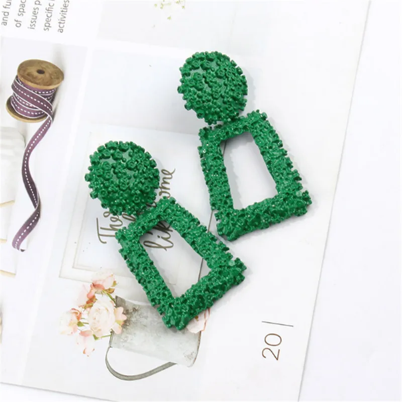 Новые Модные Разноцветные серьги гвоздики для женщин увеличенные женские клипсы