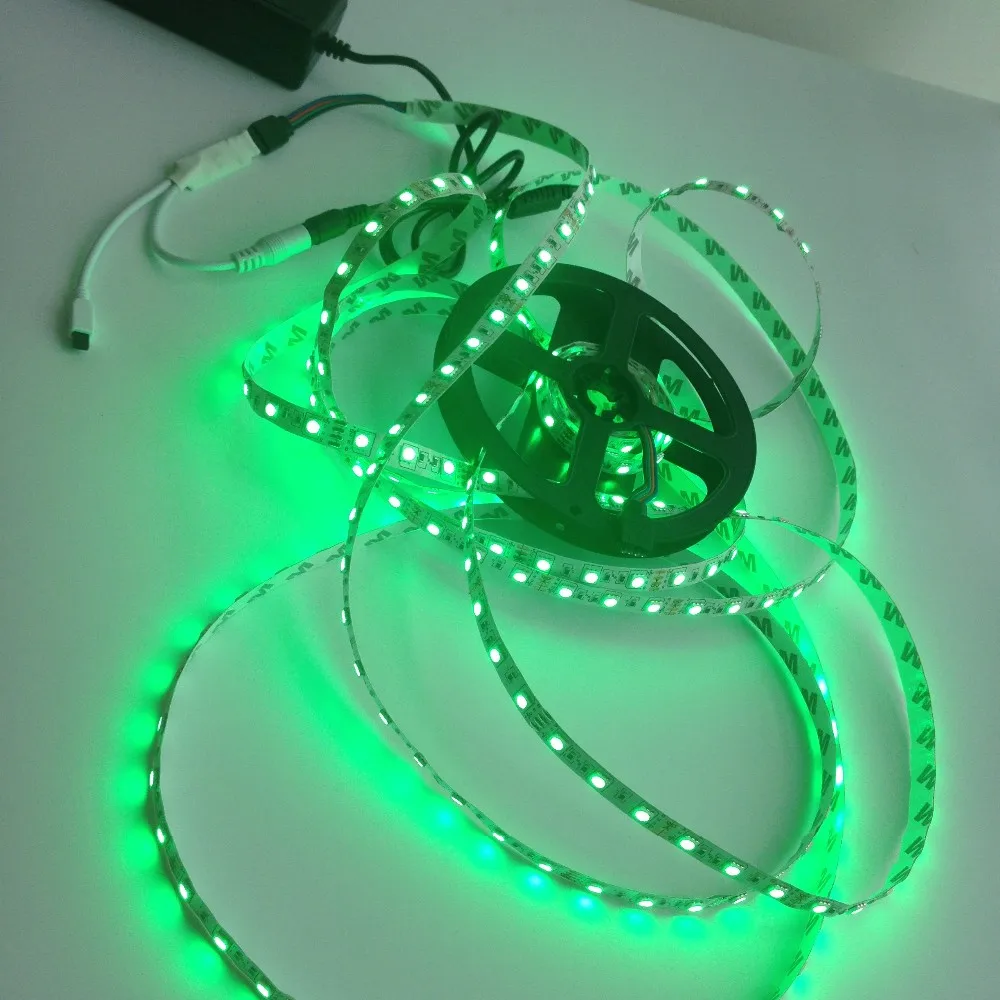 5 м 300led 5050 RGB светодиодные полосы не водонепроницаемый Цвет светодиодные fleixble полосы комплект+ 44keys дистанционного контроллер+ DC 12 В Мощность