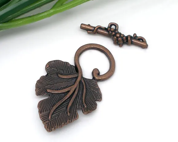 

Zinc metal alloy Toggle Clasps Leaf Antique Copper Leaf Pattern 37mm x23mm(1 4/8"x7/8")25mm x8mm(1"x3/8"),3 Sets