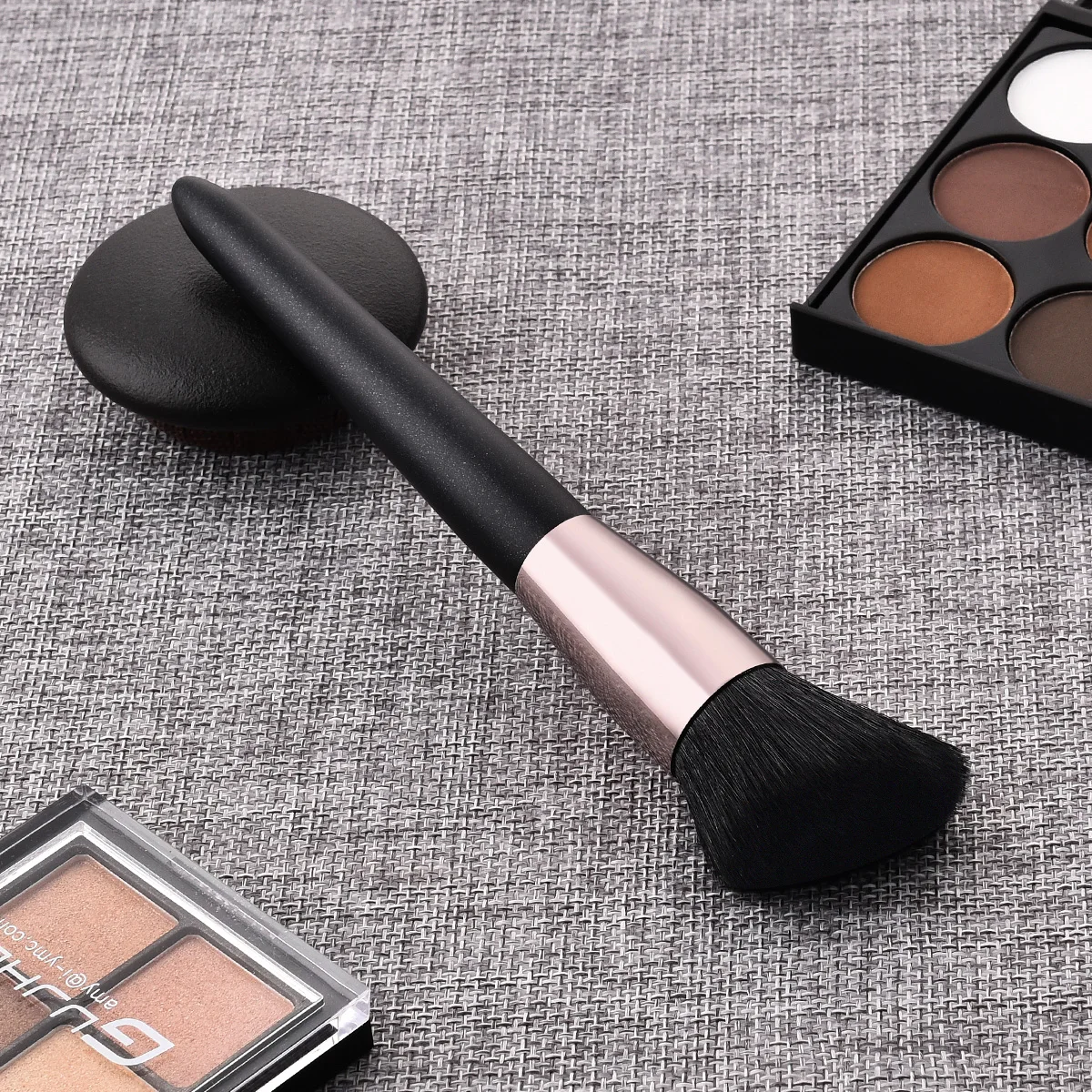 BBL 1 Piece Reals Luxe Goat Hair Loose Powder Blush Bronzer Brush Ultra-soft Contouring Buffing Beauty Tools Professional | Красота и