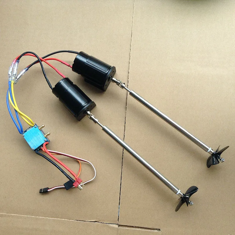 

1Set Boat Power Kit 550 Motor+Bidirectional Water-cooled 480A ESC+4mm 10/15cm Drive Shaft+Four-blade Propeller for RC Jet Boats