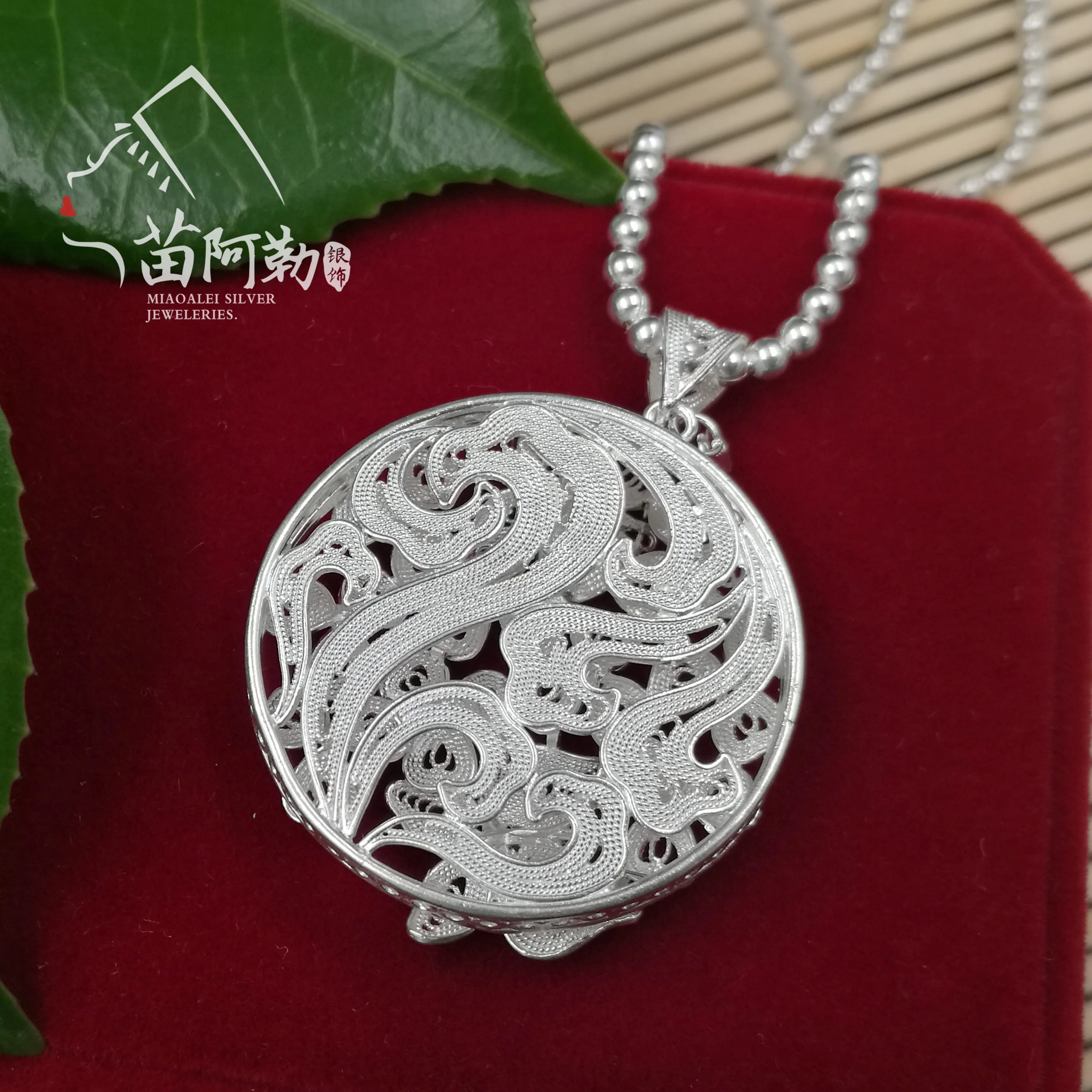 Серебряная подвеска-бабочка цветок с ручным рисунком Летающая бабочка