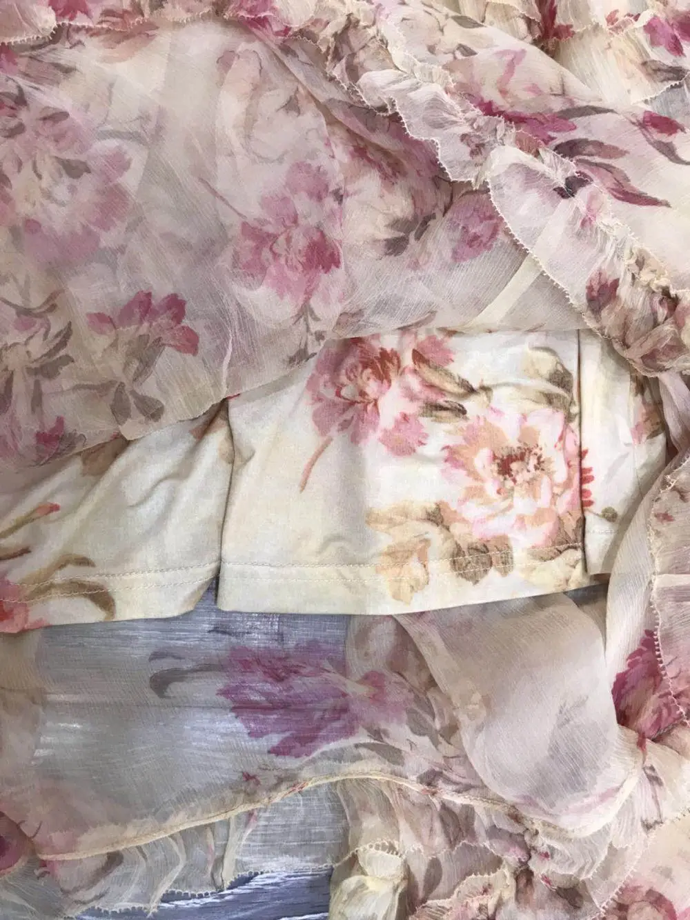 Шелк Цветочный принт Long Sleeve Tie Neck нерегулярные рюшами жабо Элегантное Длинное платье и подкладка-комбинация 2 предмета Комплект с кисточкой Красный