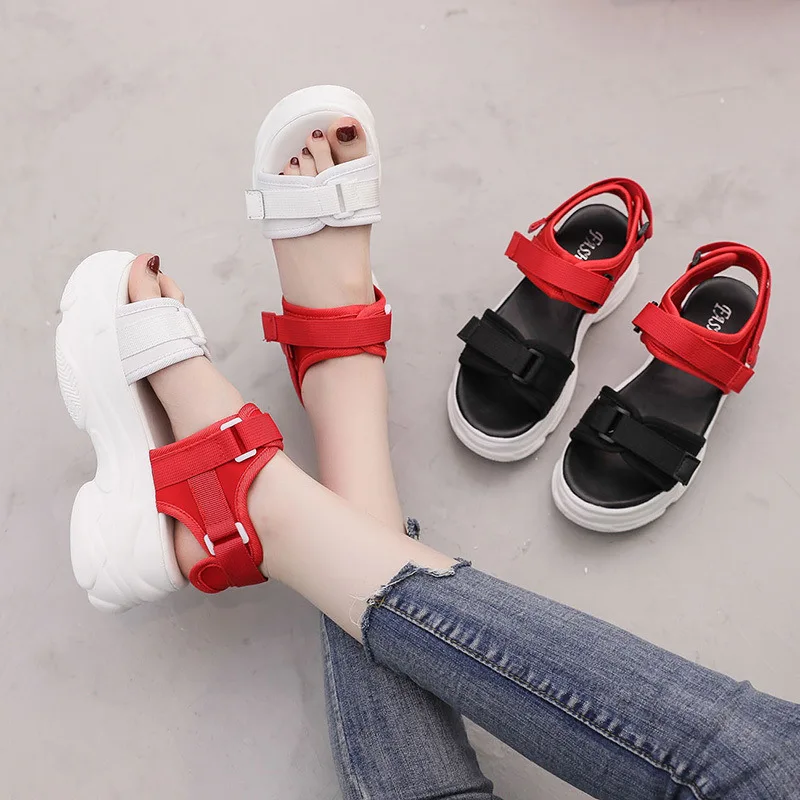 2019 г. Новые сандалии женская обувь на толстой подошве нескользящей оптовая