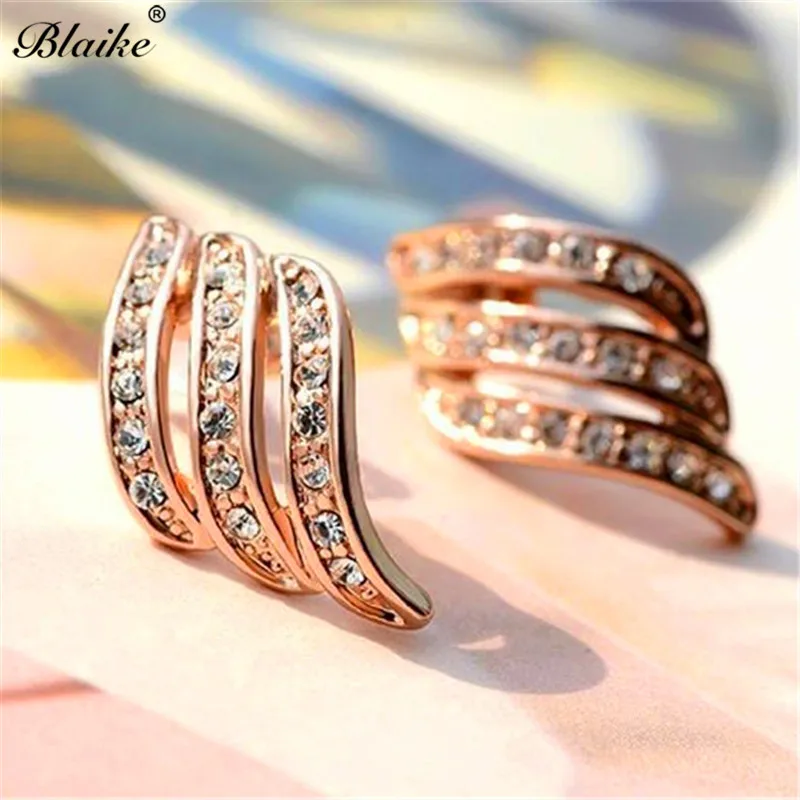 Blaike 2019 бутик ангельские крылья белые стразы серьги гвоздики для женщин