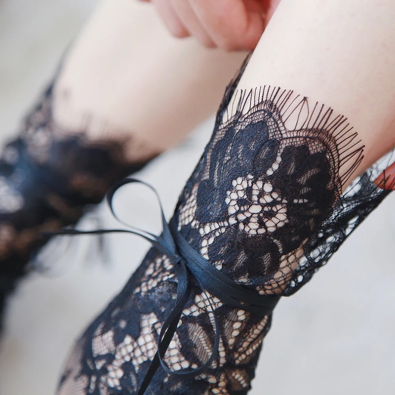 2Pairs Sexy Retro Lace Mesh Women Girls Socks Summer Fashion Ladies Ankle Short Socks Female Ultrathin Socks Casual Transparent