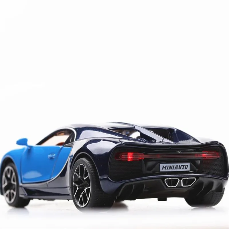 1:32 игрушечный автомобиль Бугатти чурон Металлический Игрушечный Автомобиль из