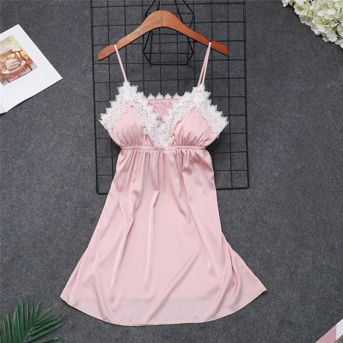 Сексуальный женский шелковистый халат для сна топ на бретелях ночная рубашка