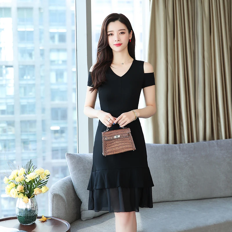 Женское платье-миди черное шифоновое с треугольным вырезом для пляжного отдыха