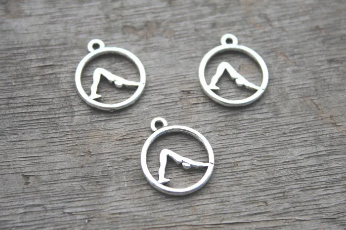 35 шт./лот подвески для йоги OM Античные тибетские серебряные поза подвеска 19x16 мм -