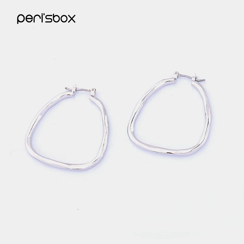 Женские серьги кольца Peri'sBox золотого и серебряного цвета металлические в
