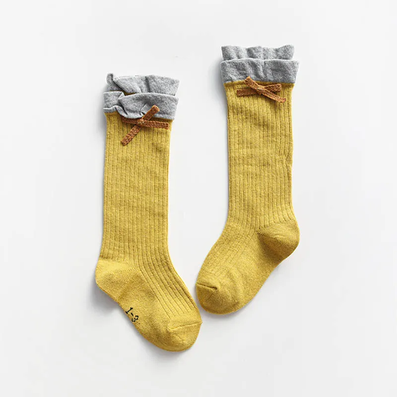yellow SLKMSWMDJ/1 пара, новые весенне-летние детские чулки однотонные кружевные чулки с бантом для маленьких девочек 0-5 лет, 4 цвета - Цвет: yellow