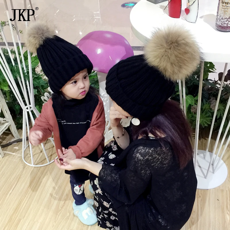 Зимняя шапка для маленьких мальчиков и девочек с мехом енота детская вязаная