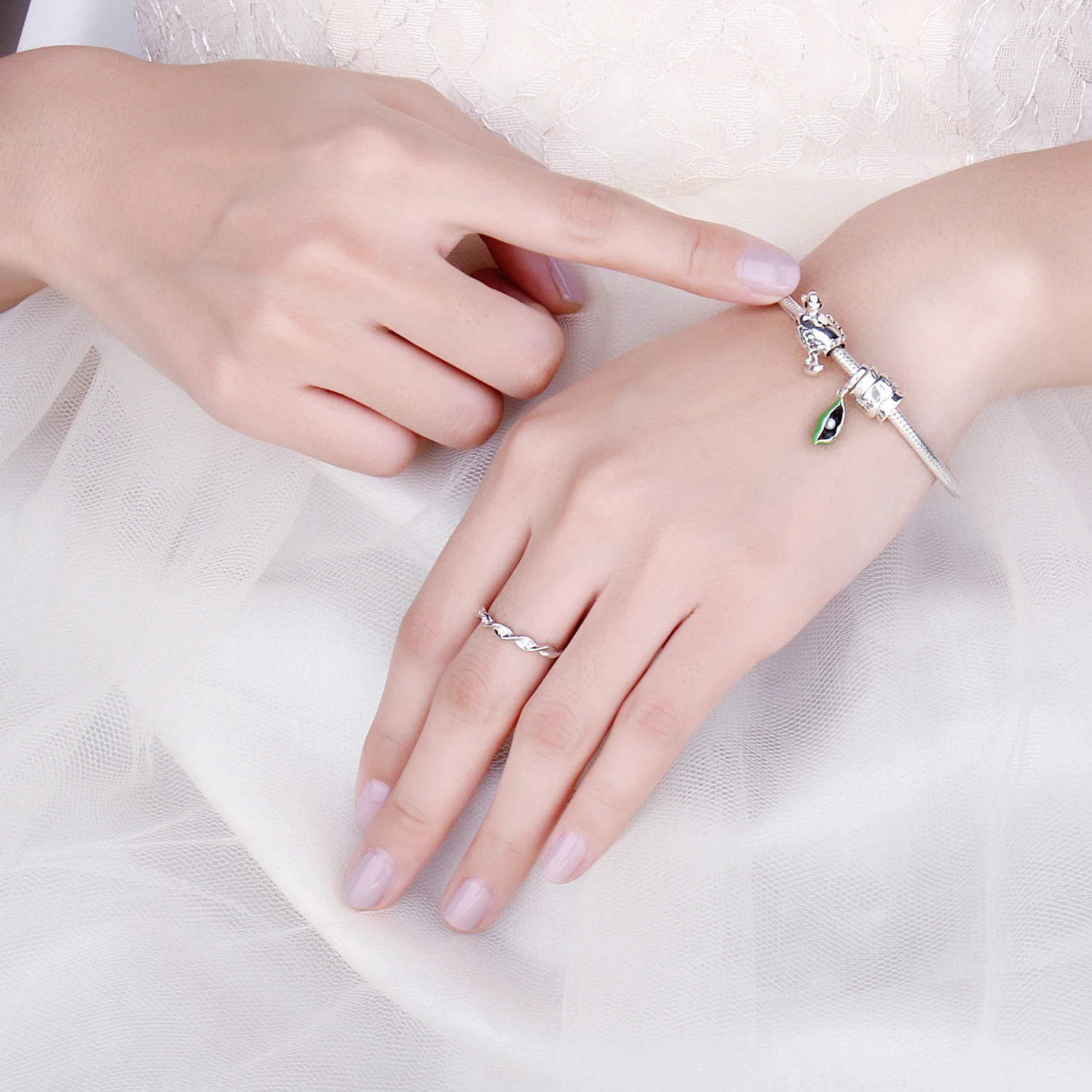 JewelryPalace Бесконечность Love кубический цирконий Плетеный скрученный волна