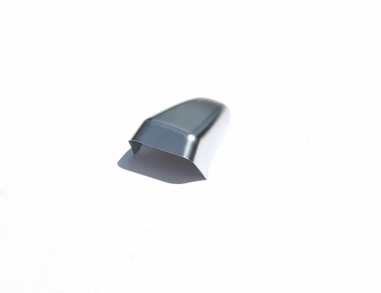 

1 Pcs Car Chrome Co-Pilot Storage Box Hook Cover Trim For Discovery Sport Gold Silve Car Accessories