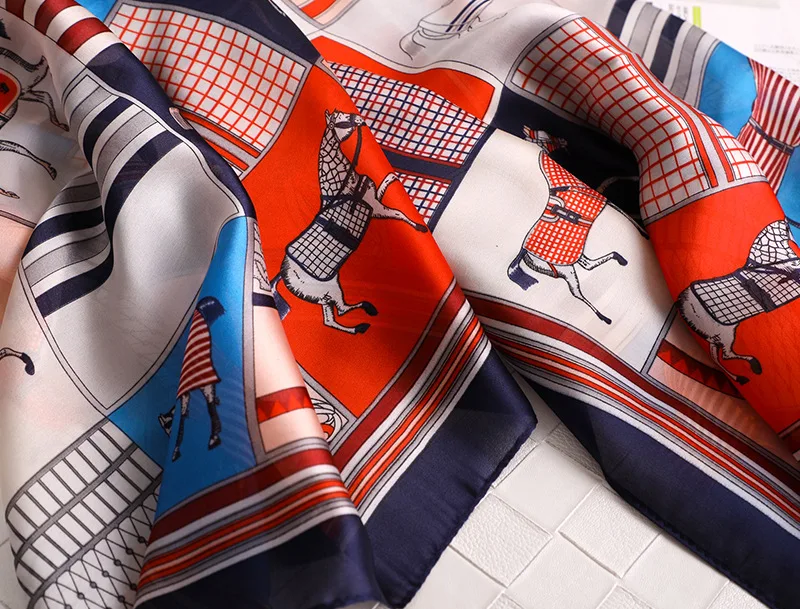New European fashion retro versatile beach towel female silk office shawl Horse print printing sunscreen silk scarf hot sale