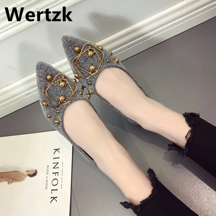 Женские балетки с заклепками ertzk корейские блестящие на плоской подошве острым