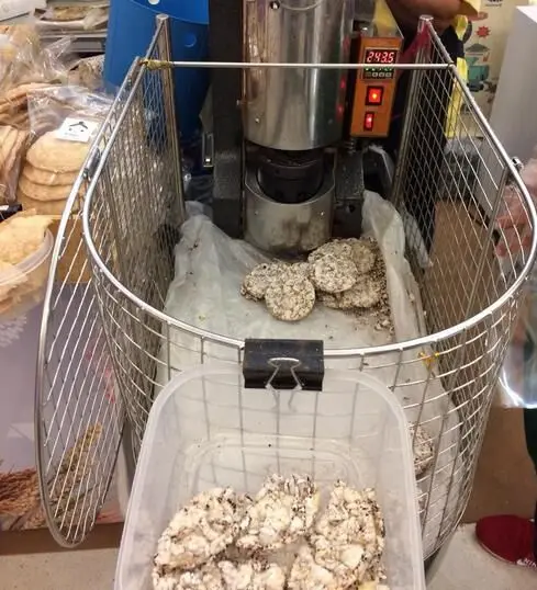 Толстый хрустящий машина для приготовления рисового пирога коммерческих