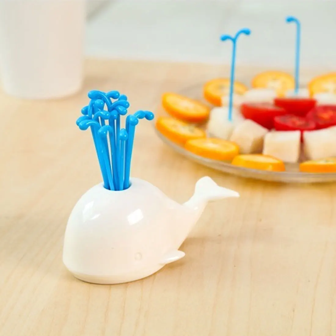 Top Sale 1 Set Novelty Fruit Vegetable Tools Chic White Whale Design Jar Spray Pick Kitchen Tool and |