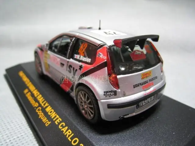 I XO 1:43 FIAT PUNTO S1600#42 сплав модель автомобиля литая под давлением металлические игрушки подарок на день рождения для мальчика