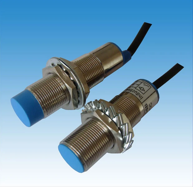 

Capacitive Material Proximity Switch LJC18A3-B-J/EZ AC Two-wire Normally Open AC220V 10MM