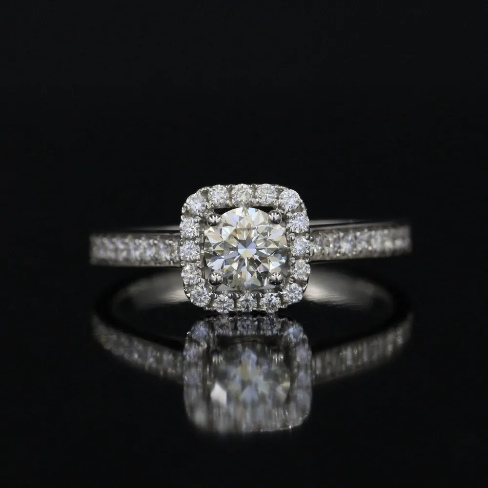 Женское кольцо с натуральным бриллиантом LASAMERO 0.503CT IJ/SI круглой огранкой 18 К белое