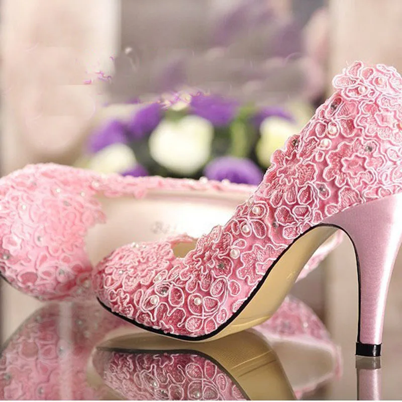 Романтические популярные официальные туфли розовые кружевные свадебные Стразы