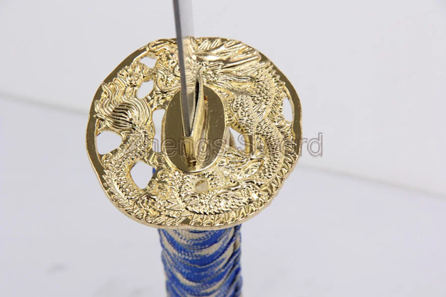 Самурайский меч комплект включает в себя katana Wakizashi Танто вместе с a 3 уровня стойка
