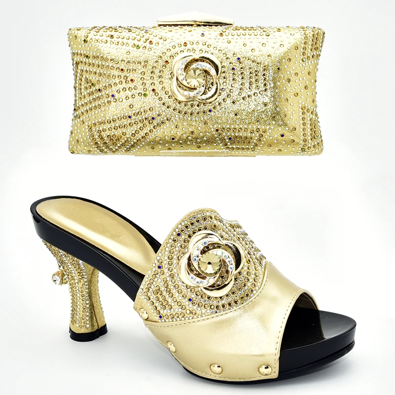 Самые новые женские туфли и сумочка в комплекте итальянский комплект из туфель