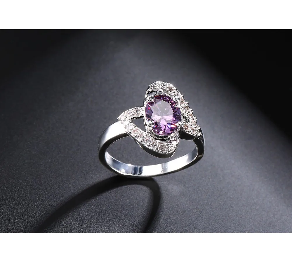

Elegant Butterfly Shape Oval Purple Crystal Inlaid Rhinestone Rings Fashion S925 Stamp Silver Women Wedding Rings