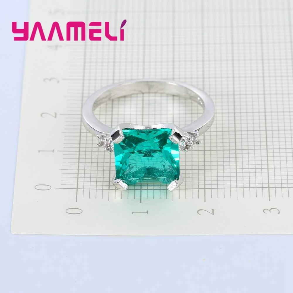Новое кольцо из зеленого кубического циркония с квадратным камнем роскошные