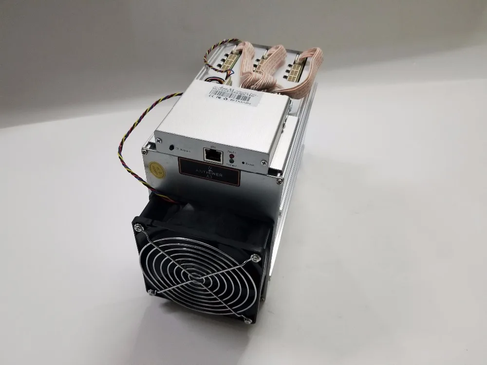Б/у Майнер BlackBerry (2b) SCC XSC ASIC Antminer A3 815GH/s (1275 Вт на стене) без блока питания от Bitmain