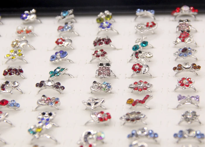 Новинка 2017 года оптовая продажа смешанные 50 шт. ювелирные изделия партии Детские