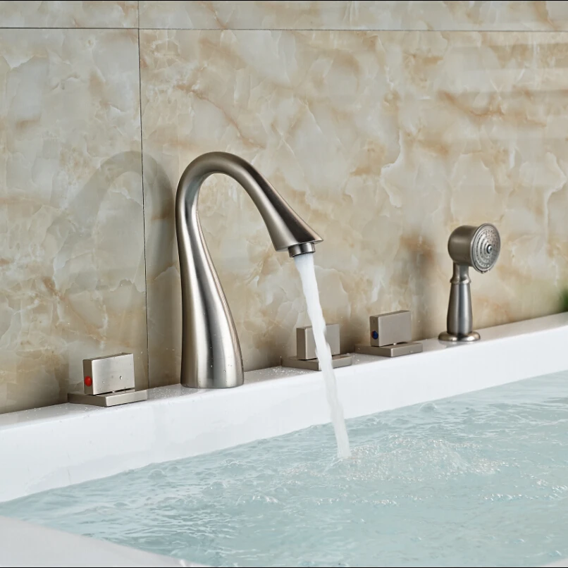 Новинка 2016 крепление на палубе широко распространенный ванный Римский смеситель