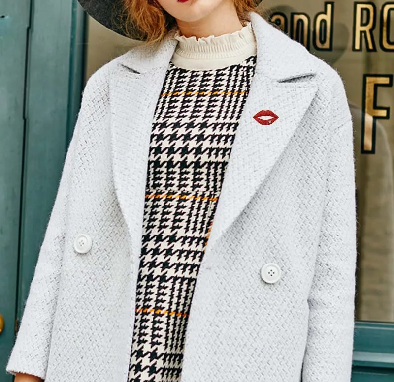 Сексуальная Брошь Стразы с красными губами булавка для женской одежды модные