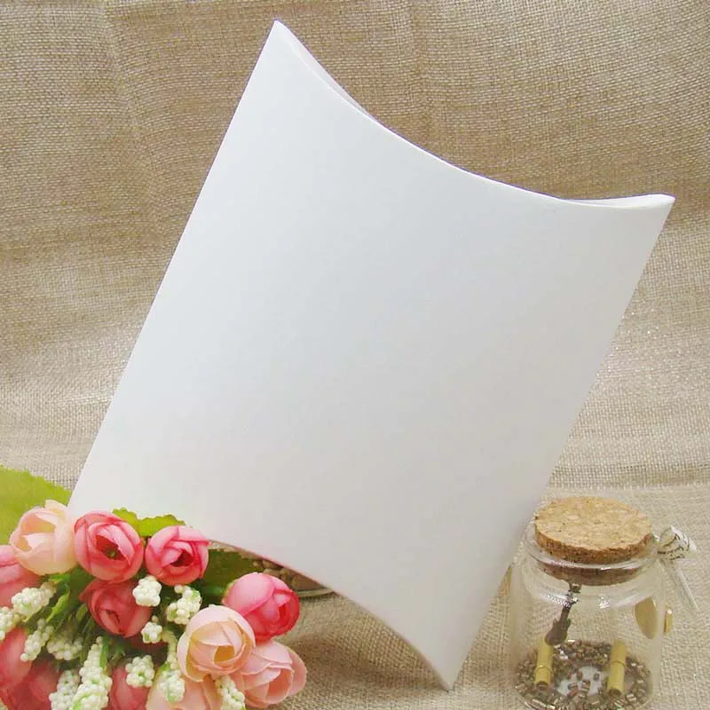 50Pieces 2018 hot sale new /lot Kraft/white/black Pillow Shape Wedding Favor Gift Box Party Candy Wholesales boxes | Дом и сад