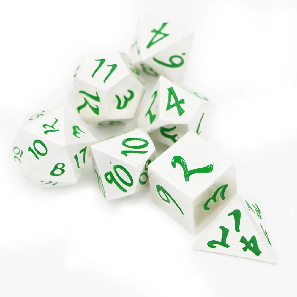 Новые 7 шт. наборы/набор креативных ролевых игральных костей D& D металлические игральные кости жемчужно-серебристо-зеленые слова D4 D6 D8 D10 D12 D20 многогранные игральные кости