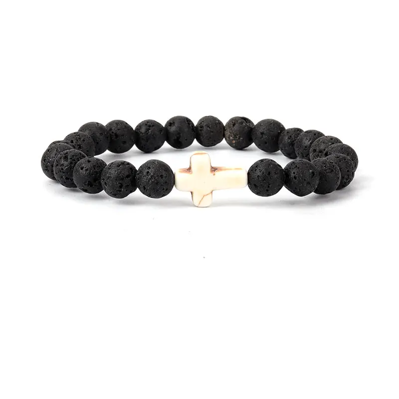 Очаровательный браслет из натурального вулканического камня с крестом черные