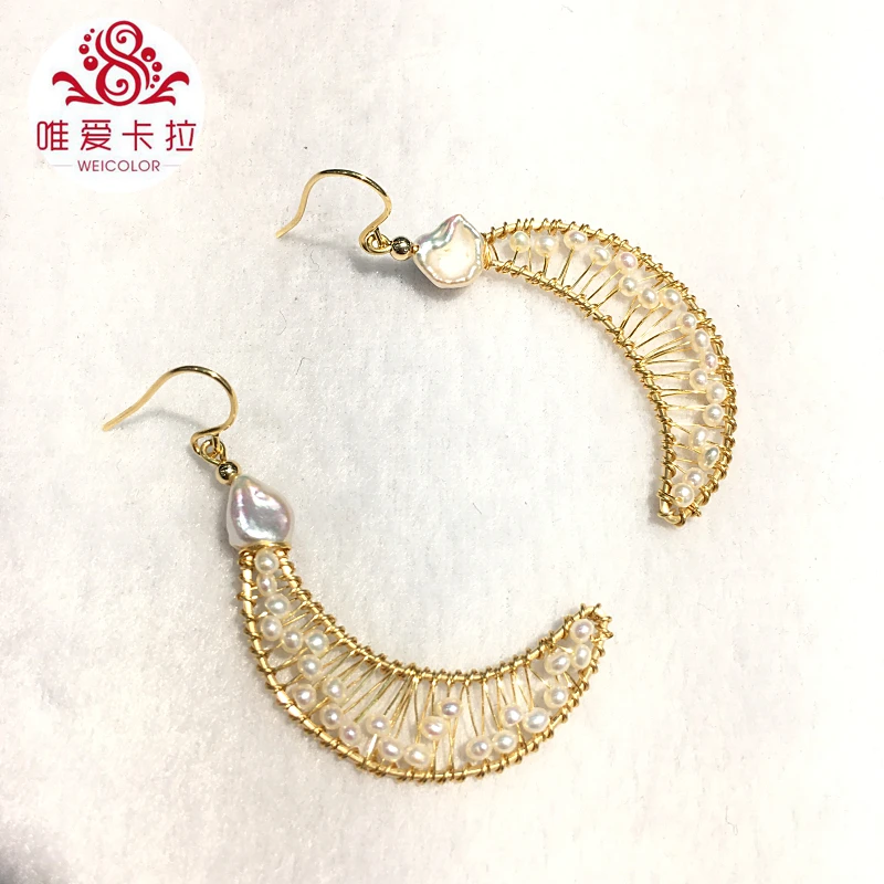

WEICOLOR DIY ! Good Quality Gold Mixed Newest Design Moon Shaped Handmade Natural White Freshwater Earrings .