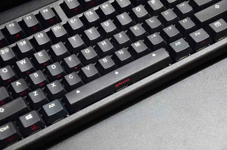 Слива 87 Механическая клавиатура RGB с подсветкой TKL игровая клавиатура с полными клавишами программируемая