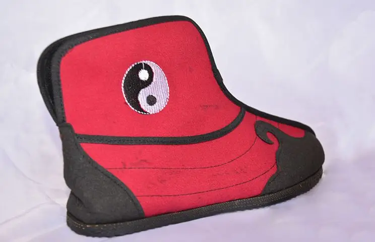 Кроссовки wushu мужские ботинки в стиле кунг фу чёрные/красные 2 цвета на лето и