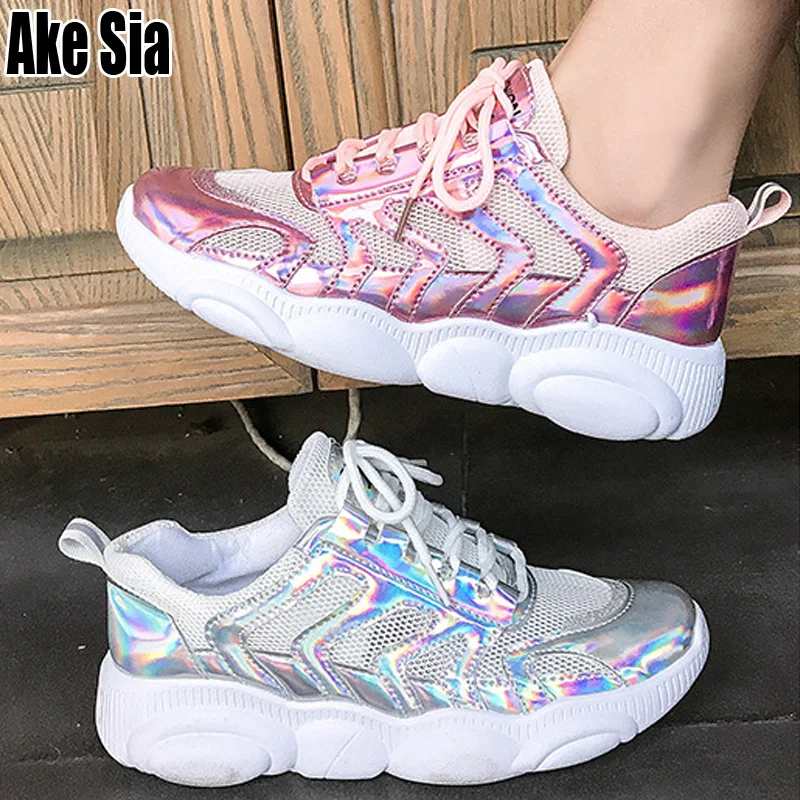 Женский шнурок для студентов визуально увеличивающий рост на толстой подошве со