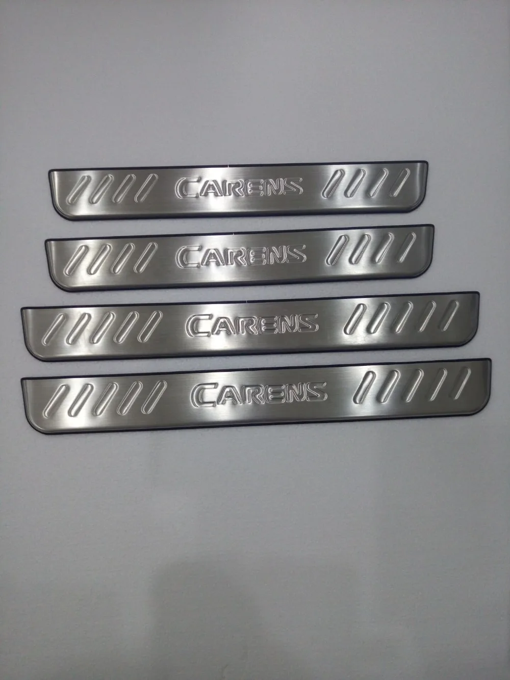 

Stainless steel door sill Slipper Car Accessory Adapters For KIA Carens 2013-2015 Car Modeling Car Styling