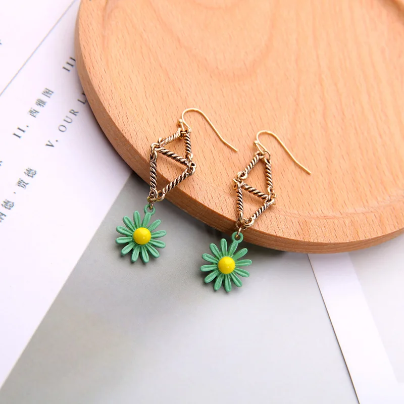 Простые милые летние Зеленые Полимерные подвесные металлические серьги в виде