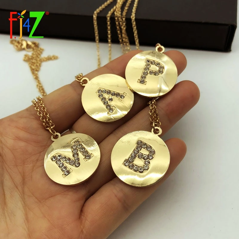 

F.J4Z New Hot Alphabet Coin Pendants Golden Mini 26 Letters Necklaces Sparkling Rhinestone Women Initial collares